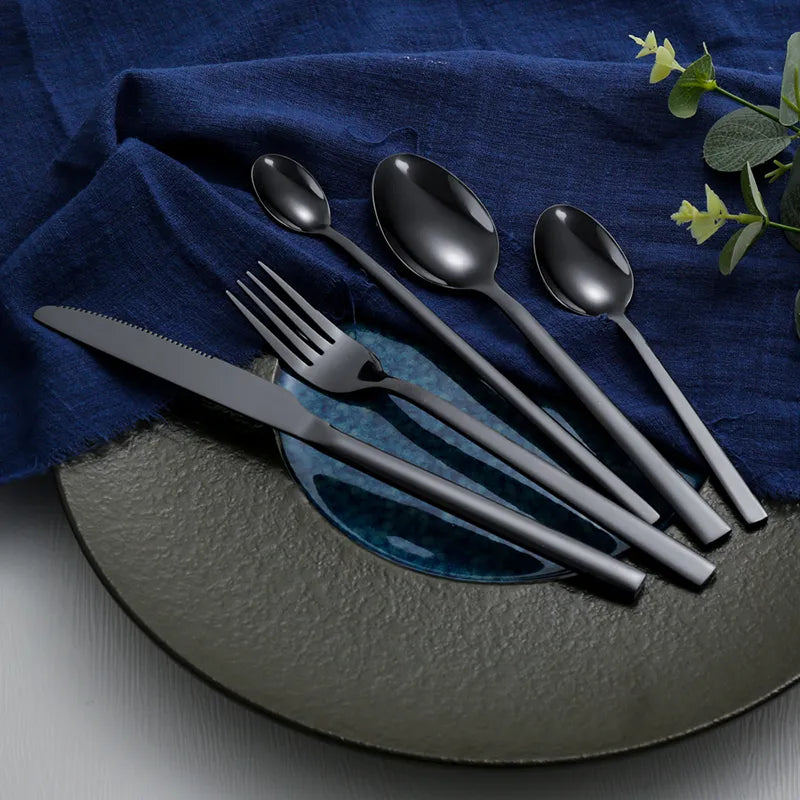 Western Tableware Black Dinnerware Set - 6 Pieces Cutlery Set